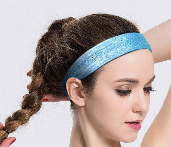 Woman wearing a sports headband