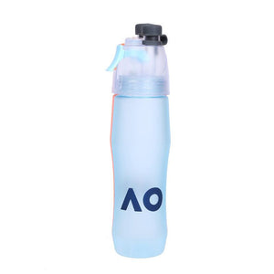 Spray Sports Bottle with mist sprayer, ergonomic grip, BPA-free, 740ml capacity, and spill-proof cover.