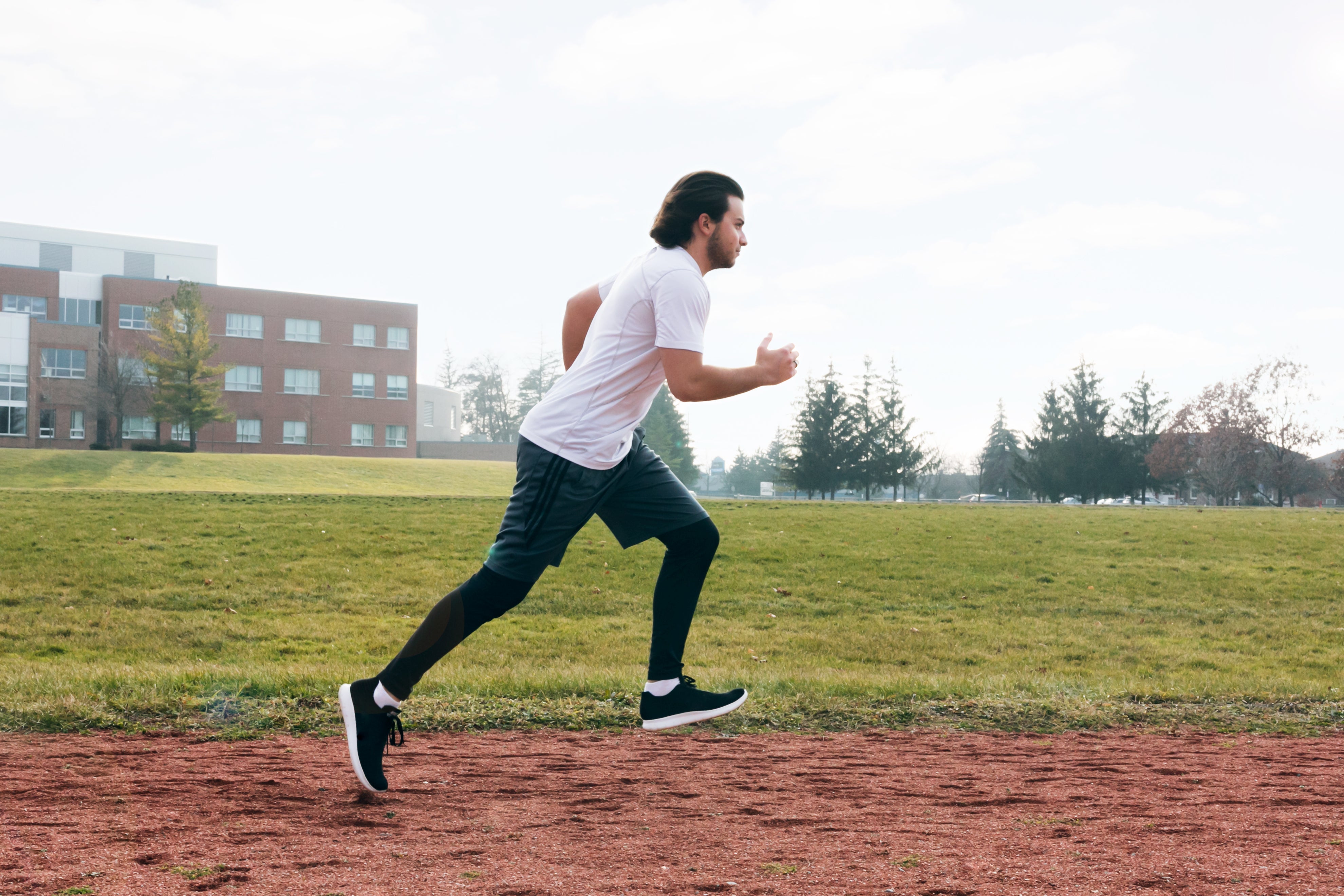 man-running-at-the-track